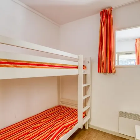 Flat With Swimming Pool Near The