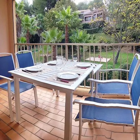 Flat With Swimming Pool Near The